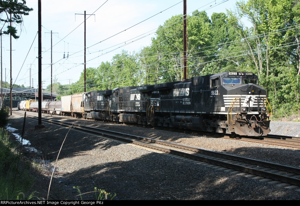 NS train 33A at Havre de Grace, MD
